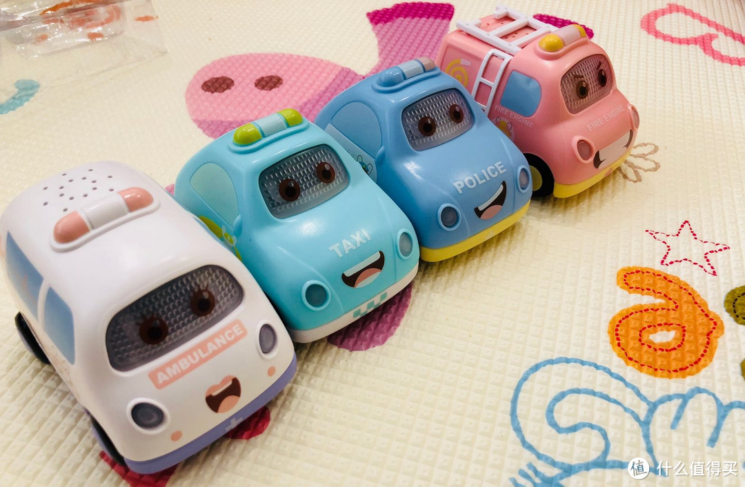#全民分享季##剁主计划-宁波#宝宝的那些小车车们——呆萌惯性车、回力车