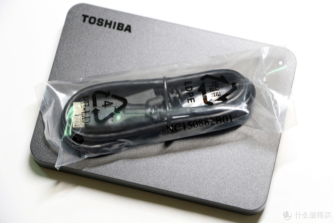 TOSHIBA 东芝 CANVIO BASICS 5400rpm 2T版 使用体验