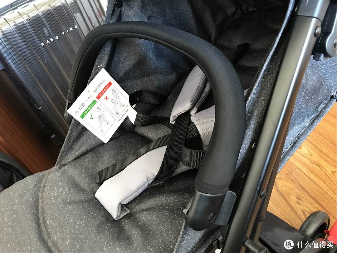 宝宝的第一台车—GB 好孩子 婴儿车 D678
