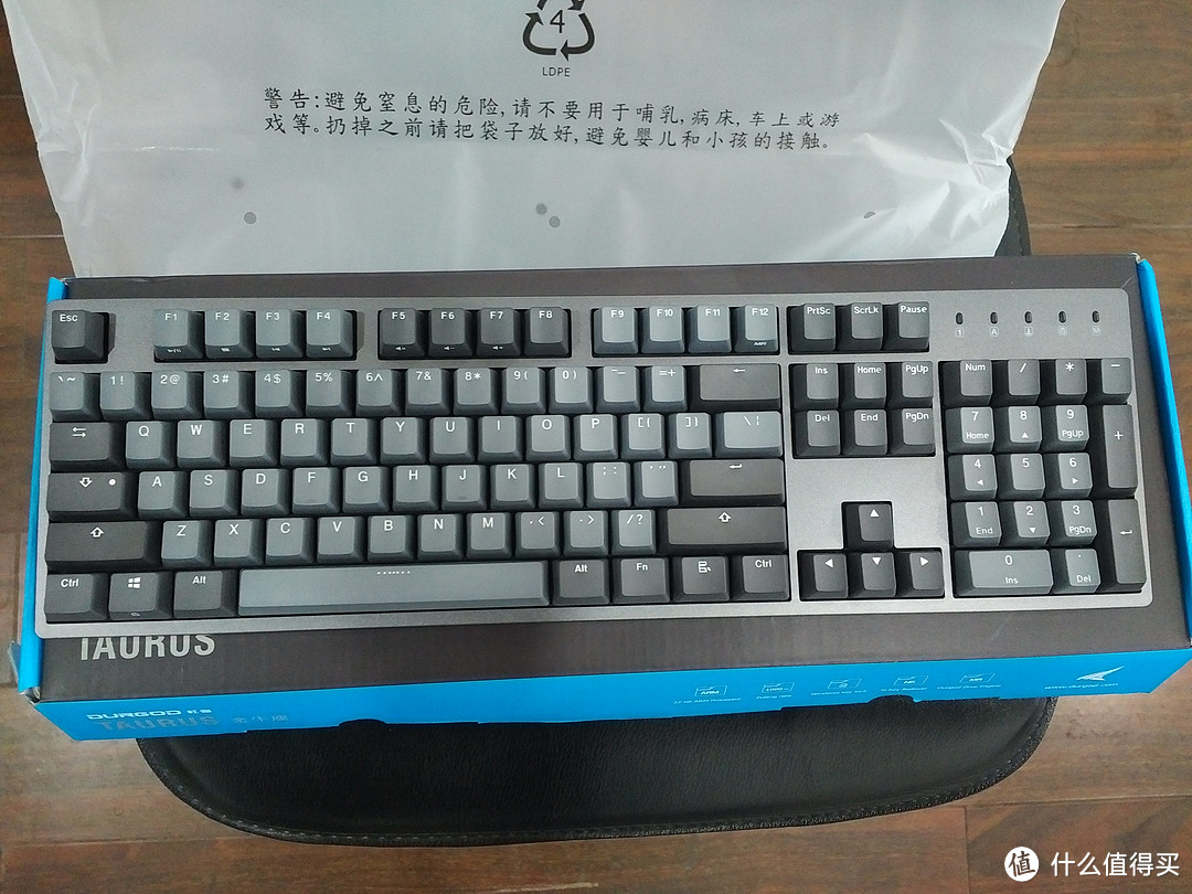 中年人第一把机械键盘：Durgod Taurus K310机械键盘简评