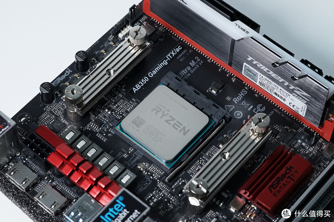 AMD 归来!搭载 Ryzen APU 的 JONSBO 乔思伯 UMX1 PLus ITX PC 机箱