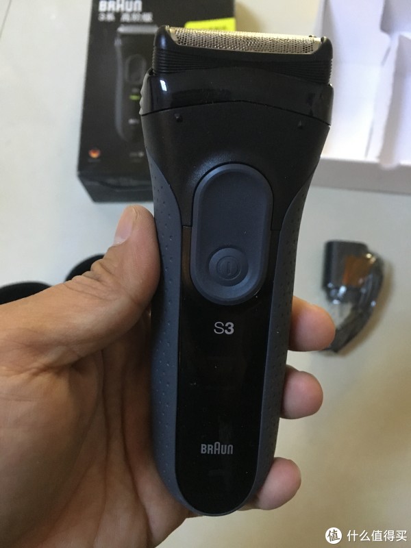 博朗3系剃须刀使用评测
