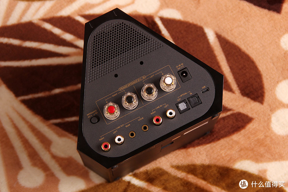 折腾一波音频设备＆耳机架—CREATIVE 创新 SoundBlaster X7 声卡