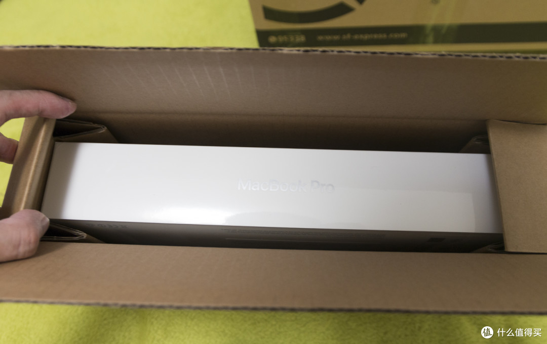 来自张大妈的礼物:Macbook Pro晒单、配件及简单使用体会