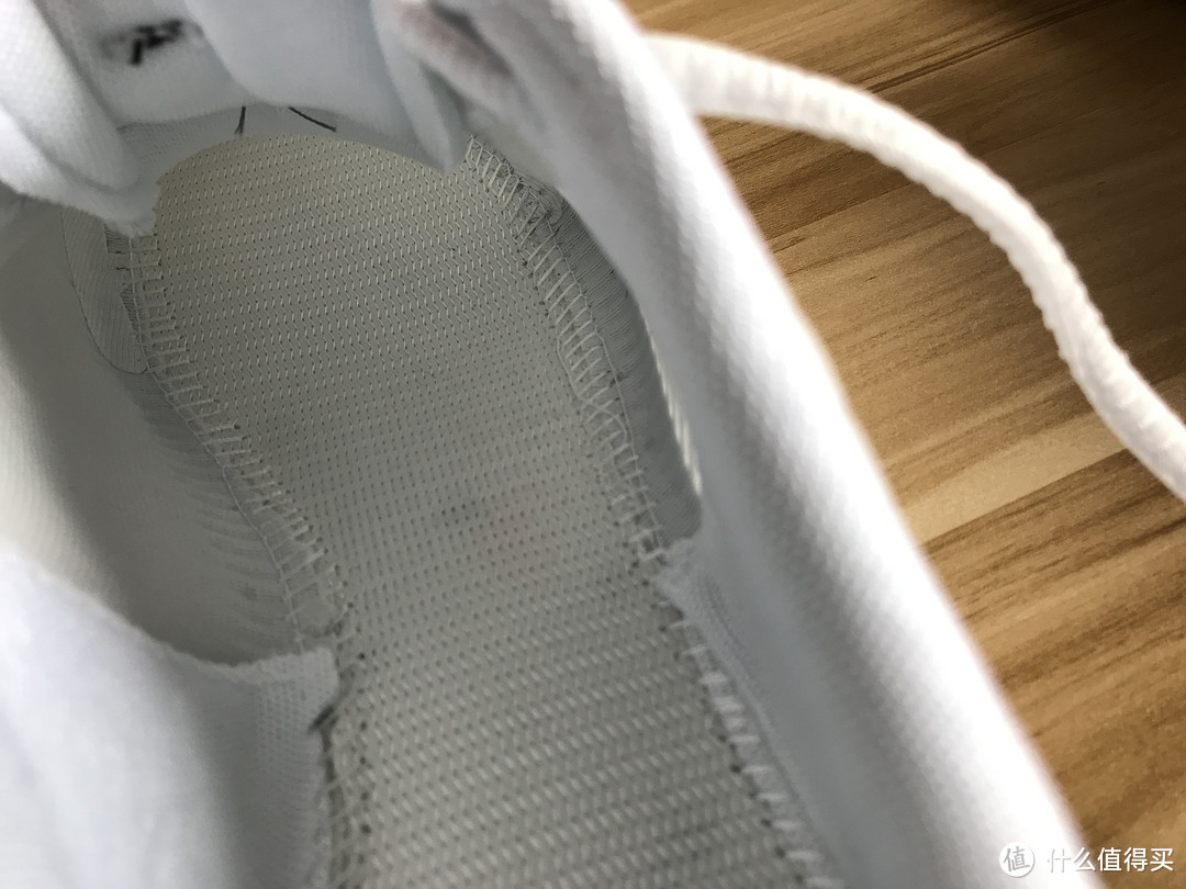 适合夏季的小白鞋—361° WIND MAX 风透网跑鞋评测