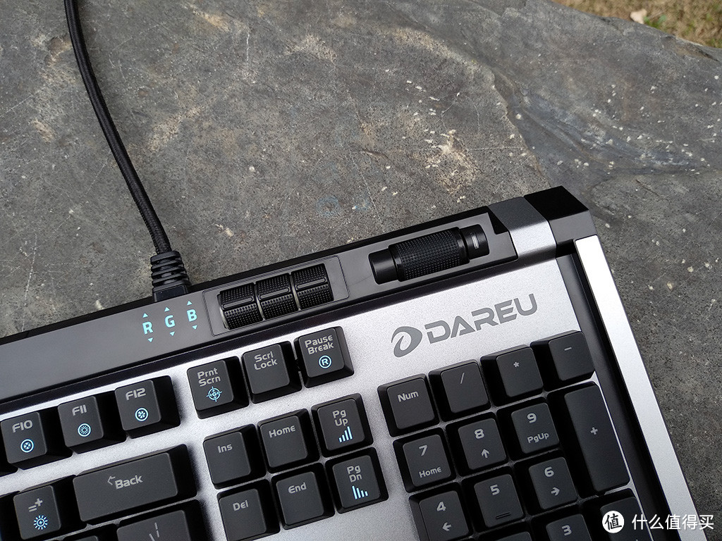 军火箱来袭：Dareu 达尔优 EK855 RGB 机械键盘 抢先体验简评