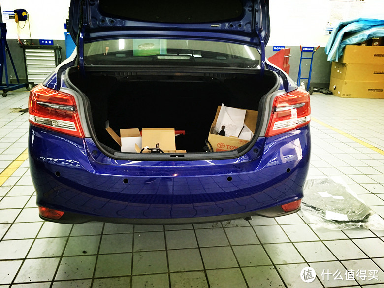 七万元的“木桶车”丰田致享Yaris L 1.5e cvt海钻蓝开箱作业