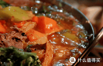 我在淮海路上班,但只去隔壁小马路吃饭