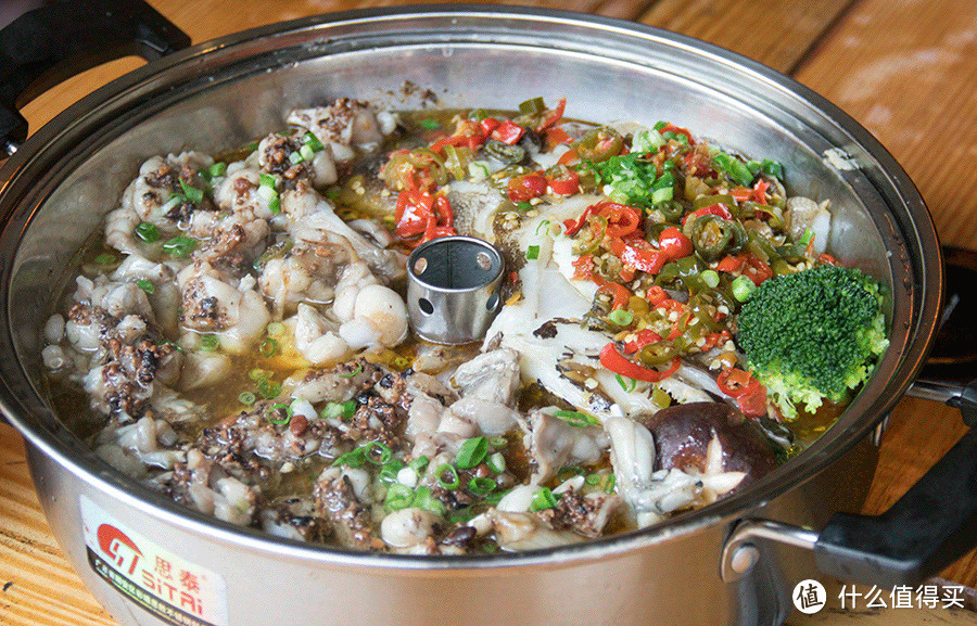 我在淮海路上班,但只去隔壁小马路吃饭