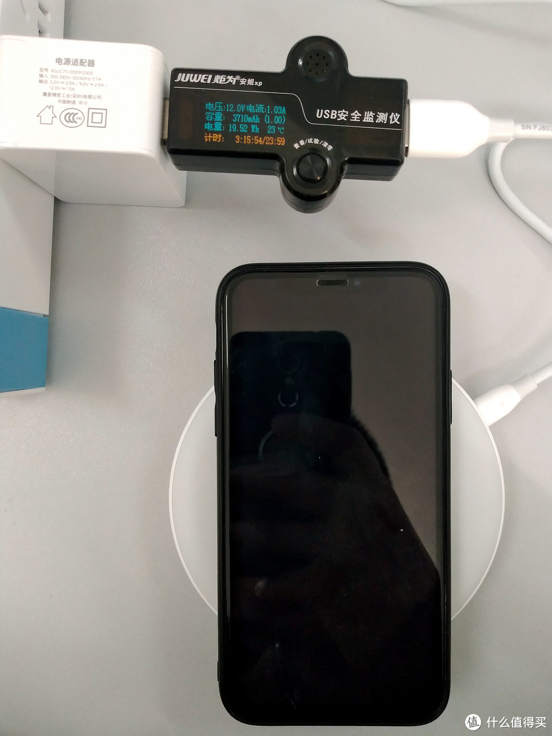让iPhone X的无线充电不再鸡肋，Anker超极无线充 详细评测，及与同门师弟、绿联无线充电器对比