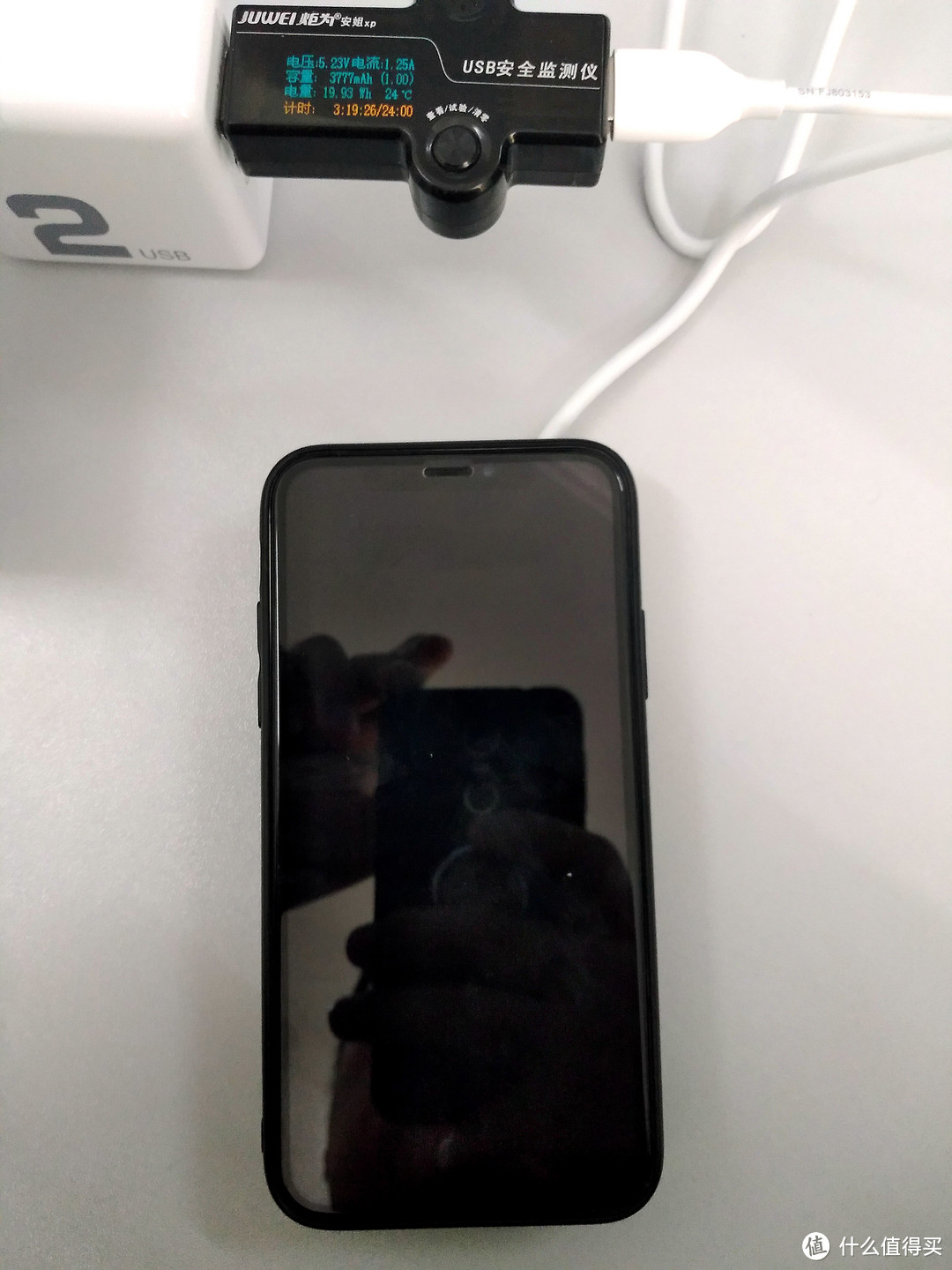 让iPhone X的无线充电不再鸡肋，Anker超极无线充 详细评测，及与同门师弟、绿联无线充电器对比