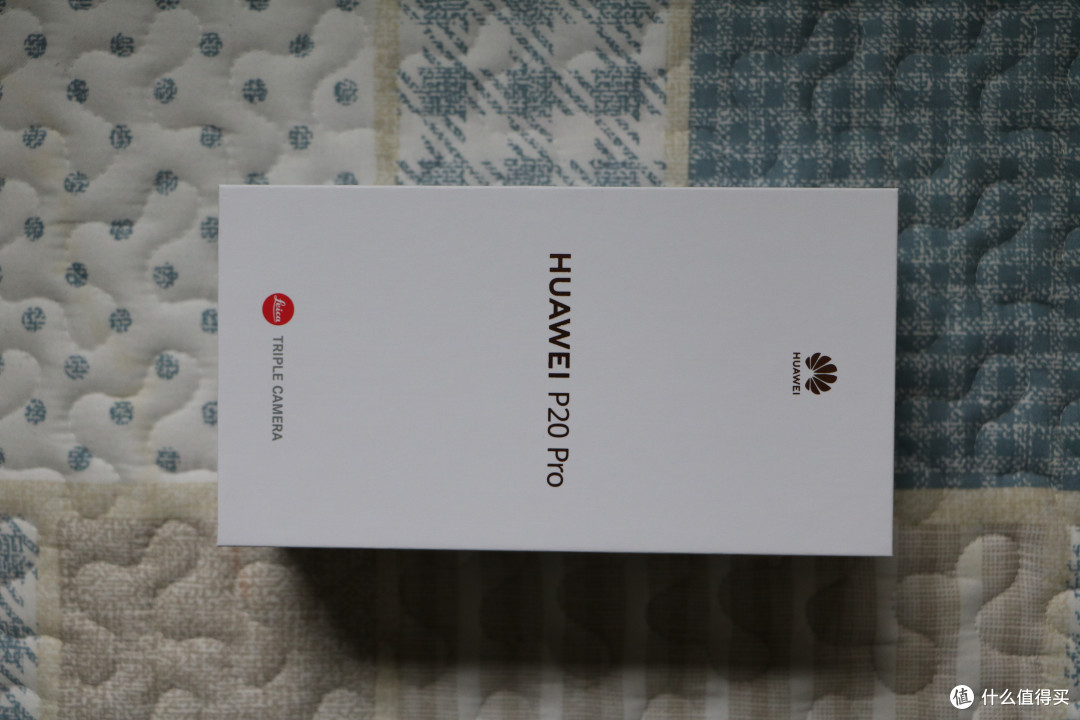 huawei华为p20pro664宝石蓝手机开箱简单对比mate10p10