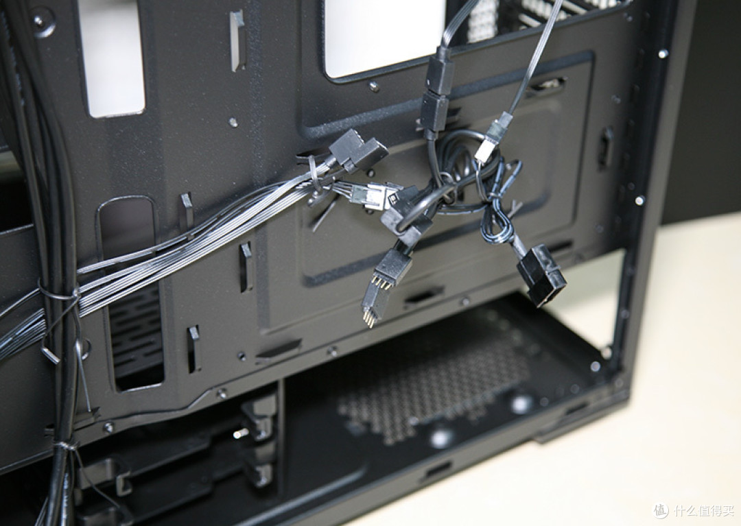 刷BIOS不再犯愁 ROG STRIX H270F GAMING并不简单的装机记