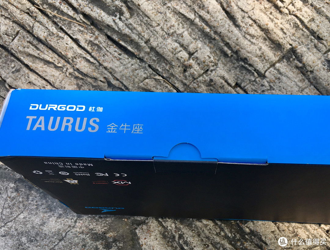 差一步就是水桶！这是一款诚意满满，用心做出的键盘！——DURGOD杜伽 Taurus（金牛座）系列机械键盘评测