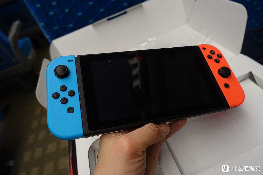 一篇始于新干线上的开箱—Nintendo 任天堂 Switch 游戏机晒物