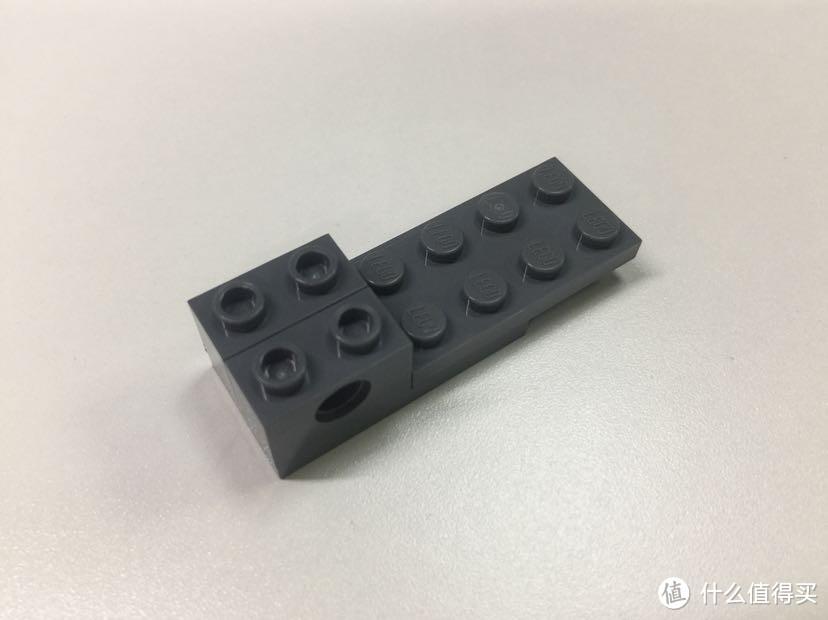 22元的LEGO 乐高 星球大战重装攻击步行机值不值得买？