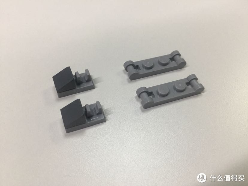 22元的LEGO 乐高 星球大战重装攻击步行机值不值得买？