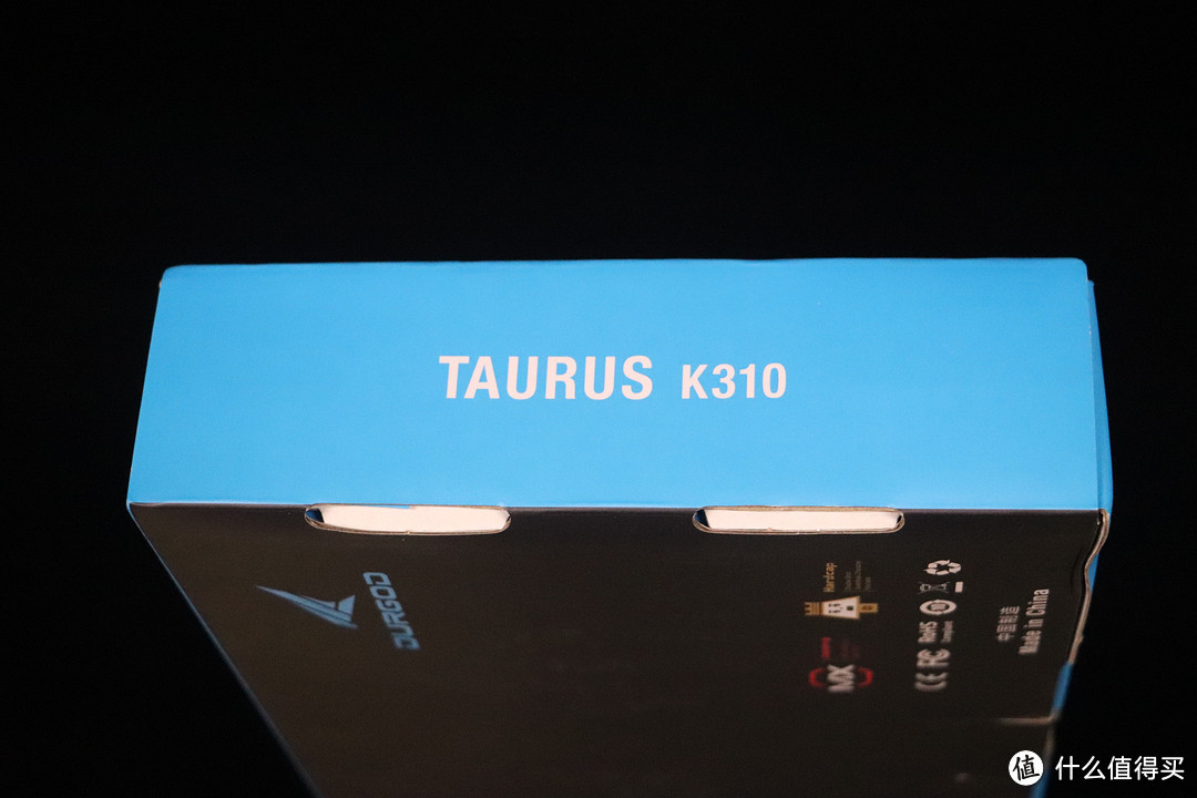 复古风的后起之秀——DURGOD 杜伽 Taurus K310 Aurora红轴机械键盘