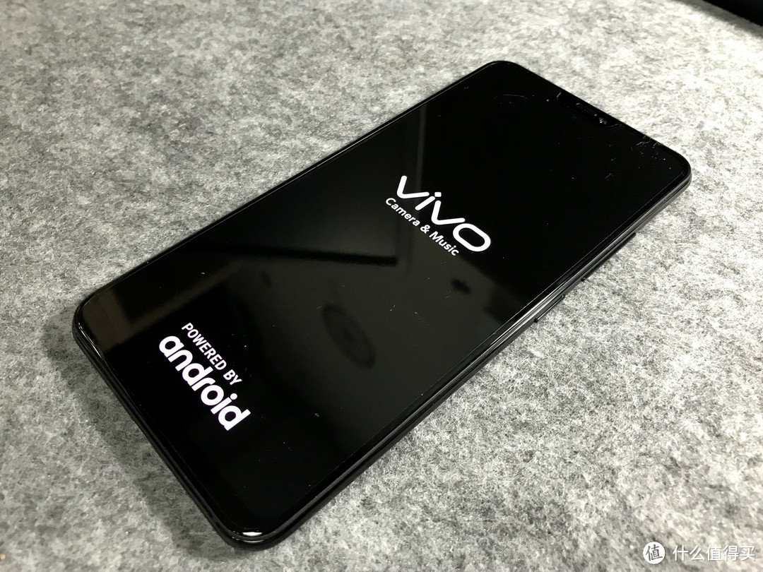 不只是屏幕指纹--vivo X21 娱乐 照相 音乐定位手机上手评测