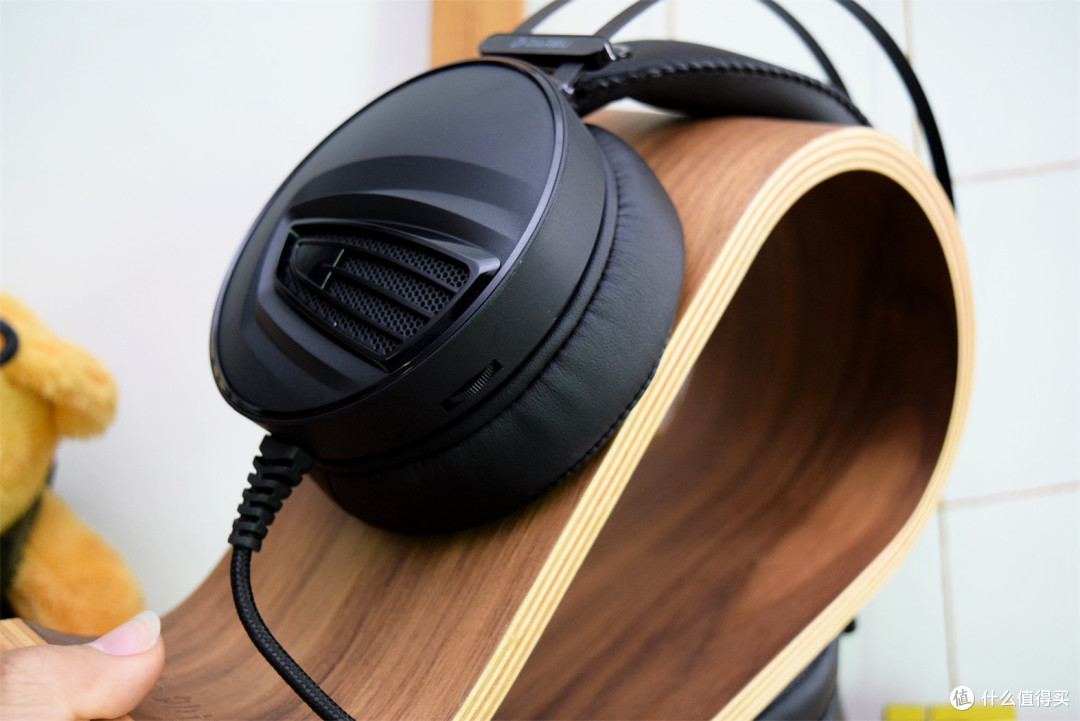 游戏耳机中的越野车dareu达尔优eh732线控71声道多模耳机