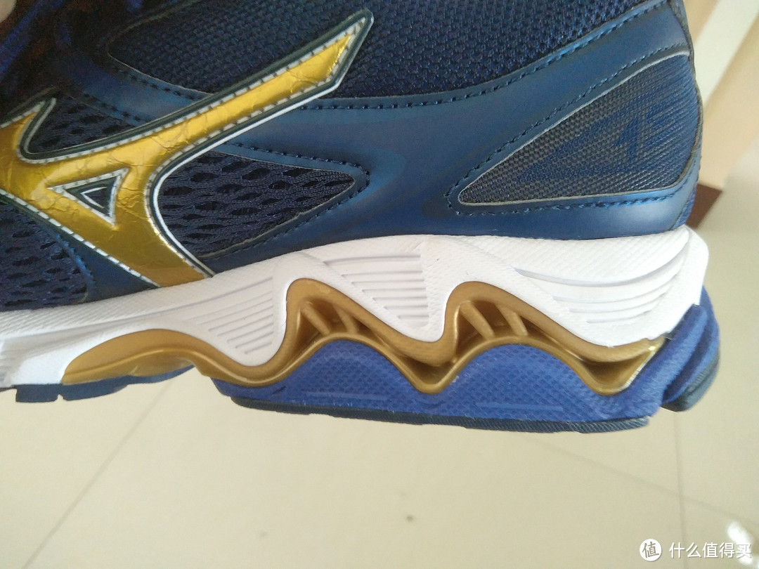 #全民分享季#我的第一双美津浓跑鞋：Mizuno INSPIRE 13 开箱简测