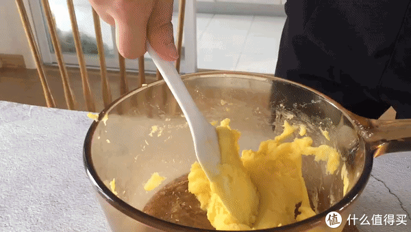 宝宝辅食推荐:手指泡芙,好吃又好做(内涵知识点)