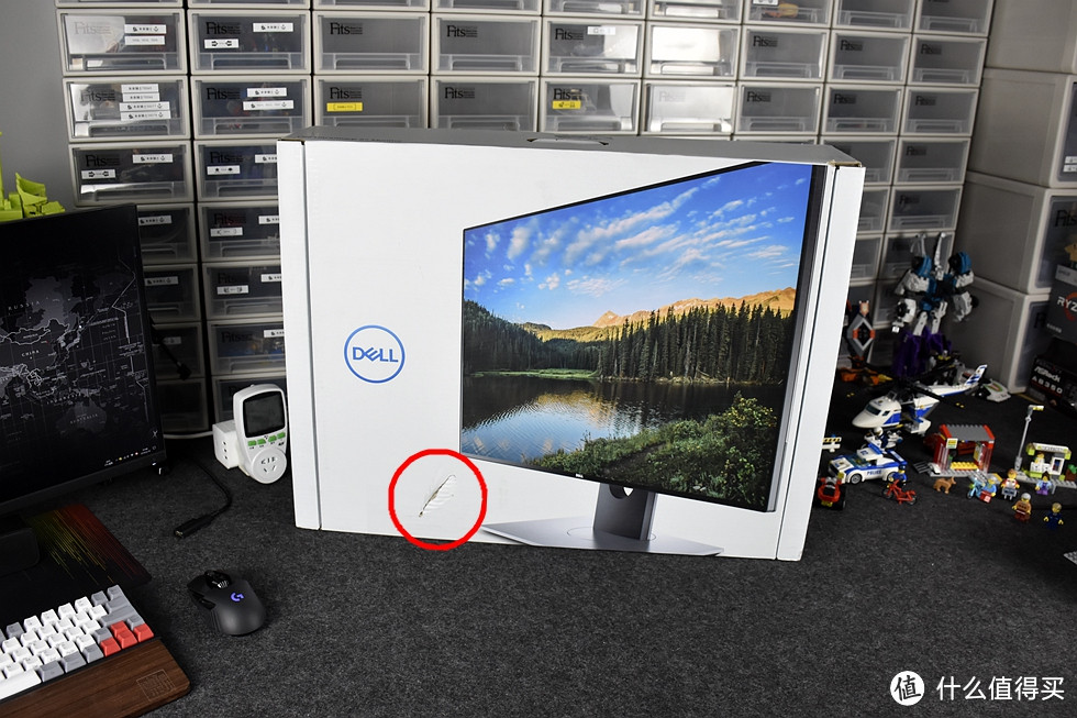 提升？简配？—DELL 戴尔 U2717D 显示器开箱测试