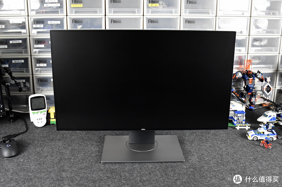 提升?简配?—DELL 戴尔 U2717D 显示器开箱测试