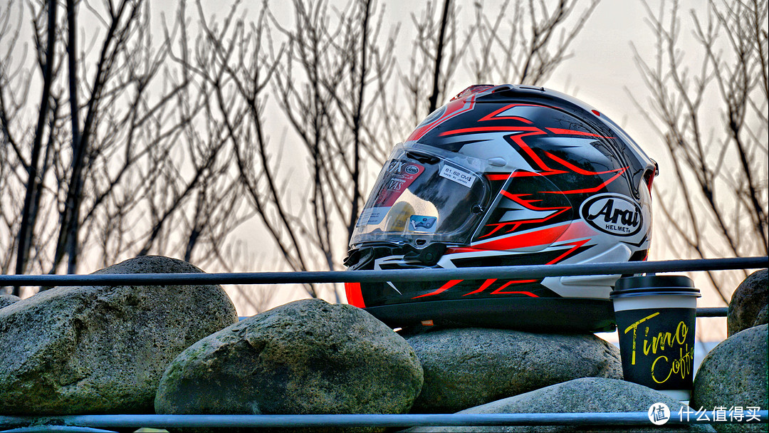 在你享受骑行时给你安全和美感的头盔—ARAI RX-7X 鬼红色 GHOST RED