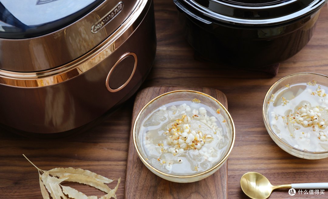 煲仔饭、红烧小排、薏米雪梨桂花糖水,一台电饭煲就能搞定
