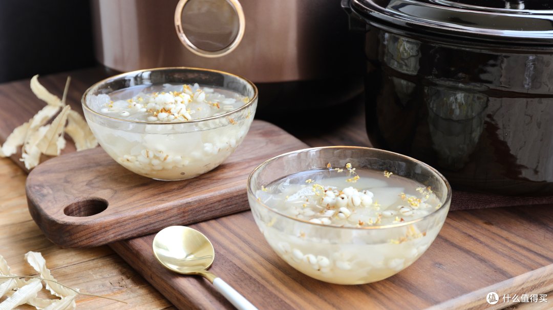煲仔饭、红烧小排、薏米雪梨桂花糖水,一台电饭煲就能搞定