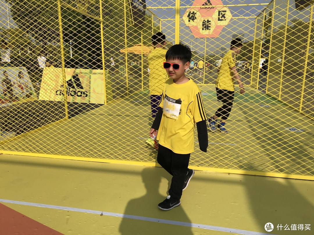 儿子的第一场跑步比赛！2018上海少儿迷你马拉松