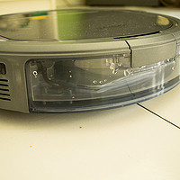 科沃斯 DD35吸尘器外观展示(水箱|尘盒|开关|拖地板)