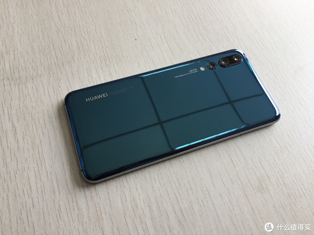 HUAWEI 华为 P20 PRO 手机开箱+使用感受