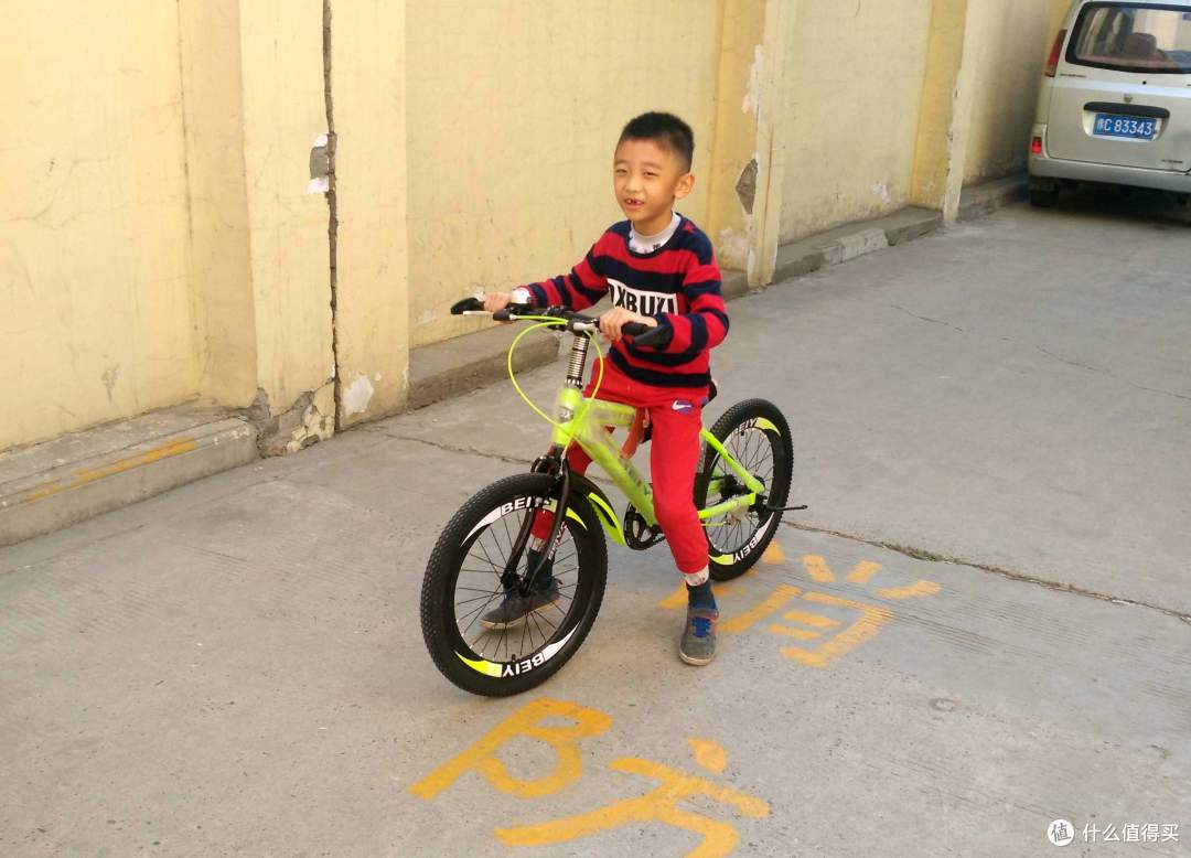巧手改造,轻松教会熊孩子骑车