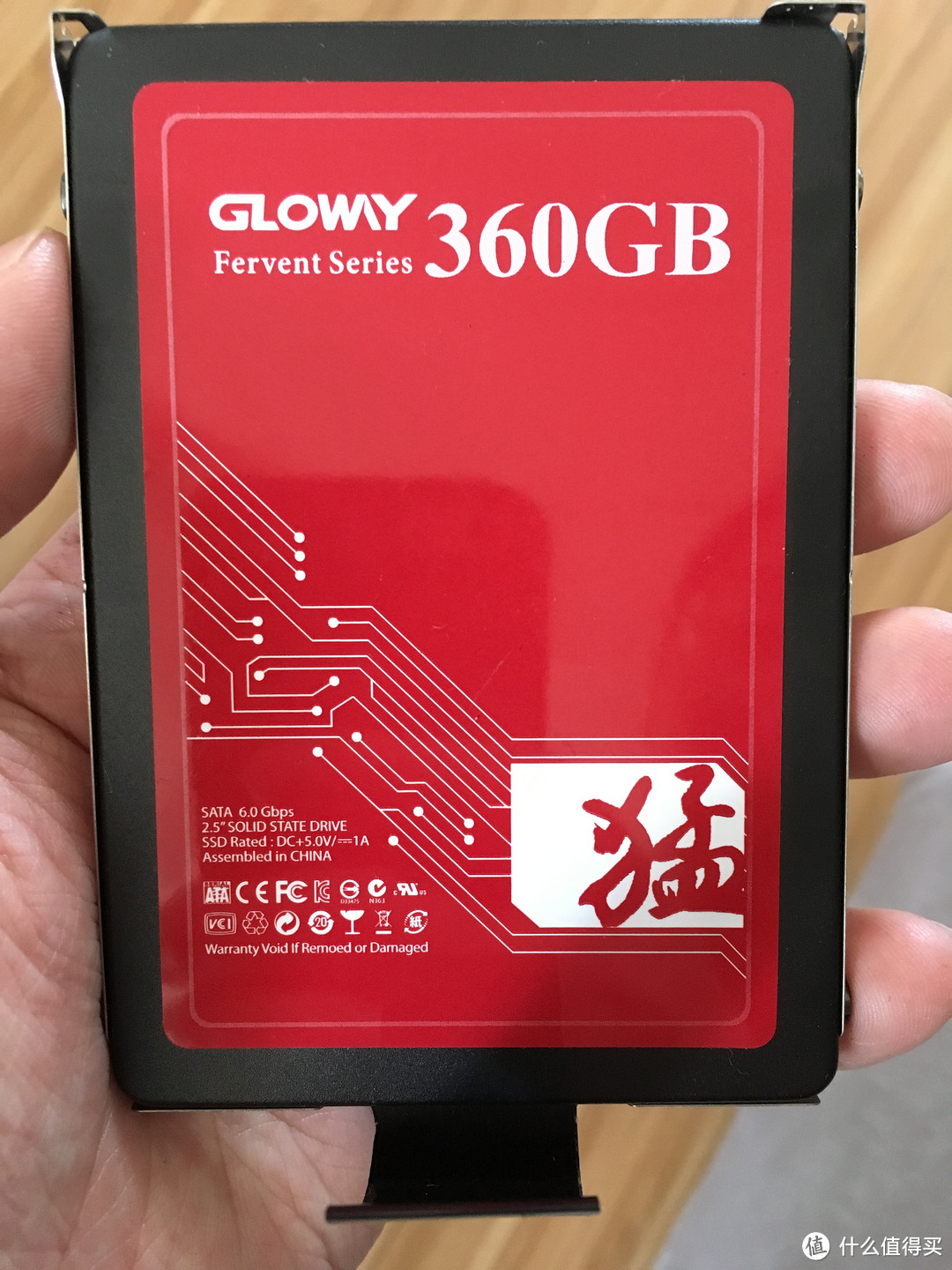 性能尚可、运气欠佳？—GLOWAY 光威 猛将SSD 360G开箱 附赠品U盘拆解