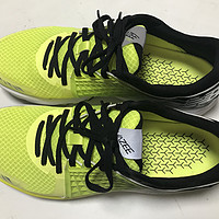 new balance VAZEE 2090跑鞋外型设计(鞋垫|鞋舌|鞋底|脚跟|鞋面)