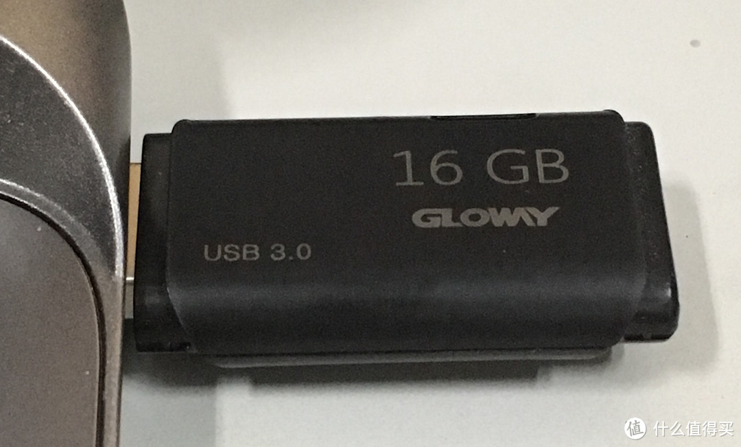 性能尚可、运气欠佳？—GLOWAY 光威 猛将SSD 360G开箱 附赠品U盘拆解