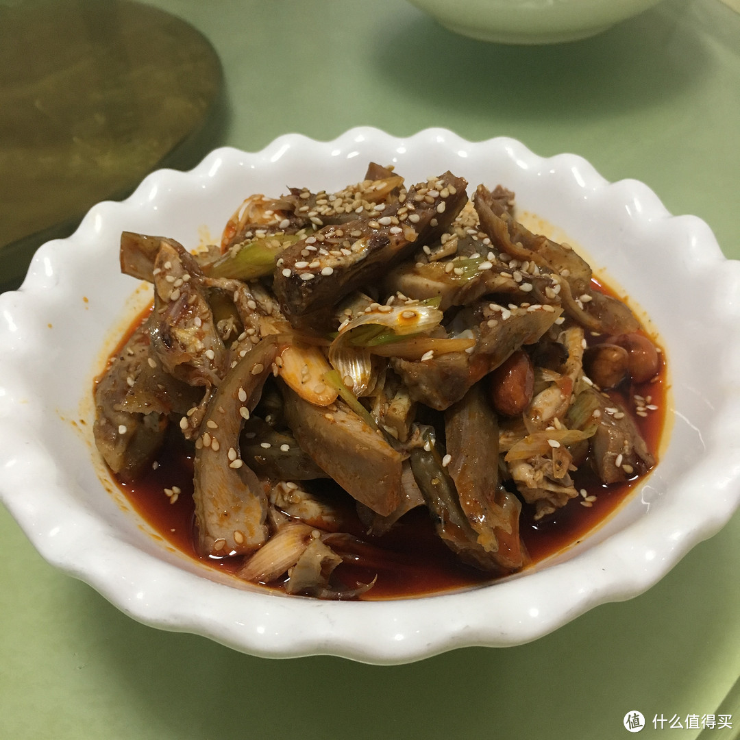 一品芙蓉肉,粗糧芙蓉蛋,青城老臘肉,鹽邦吊鍋兔,扣肉野生菌,五柳岷江