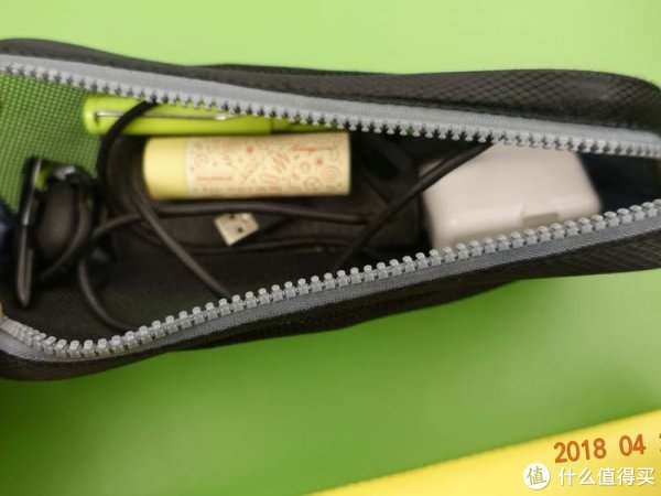 我包里的这些东西,你一定都在张大妈家看过!
