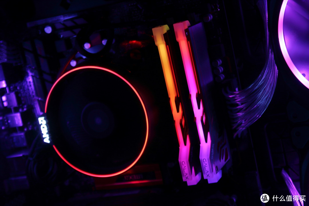 全新一代鸥翼式开窗机箱：Thermaltake 曜越 VIEW 37 RGB 测评