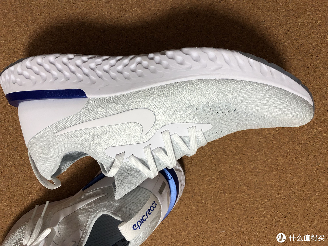 手撕JD第三方奸商 NIKE EPIC REACT FLYKNIT 真假对比 / 附简单试跑