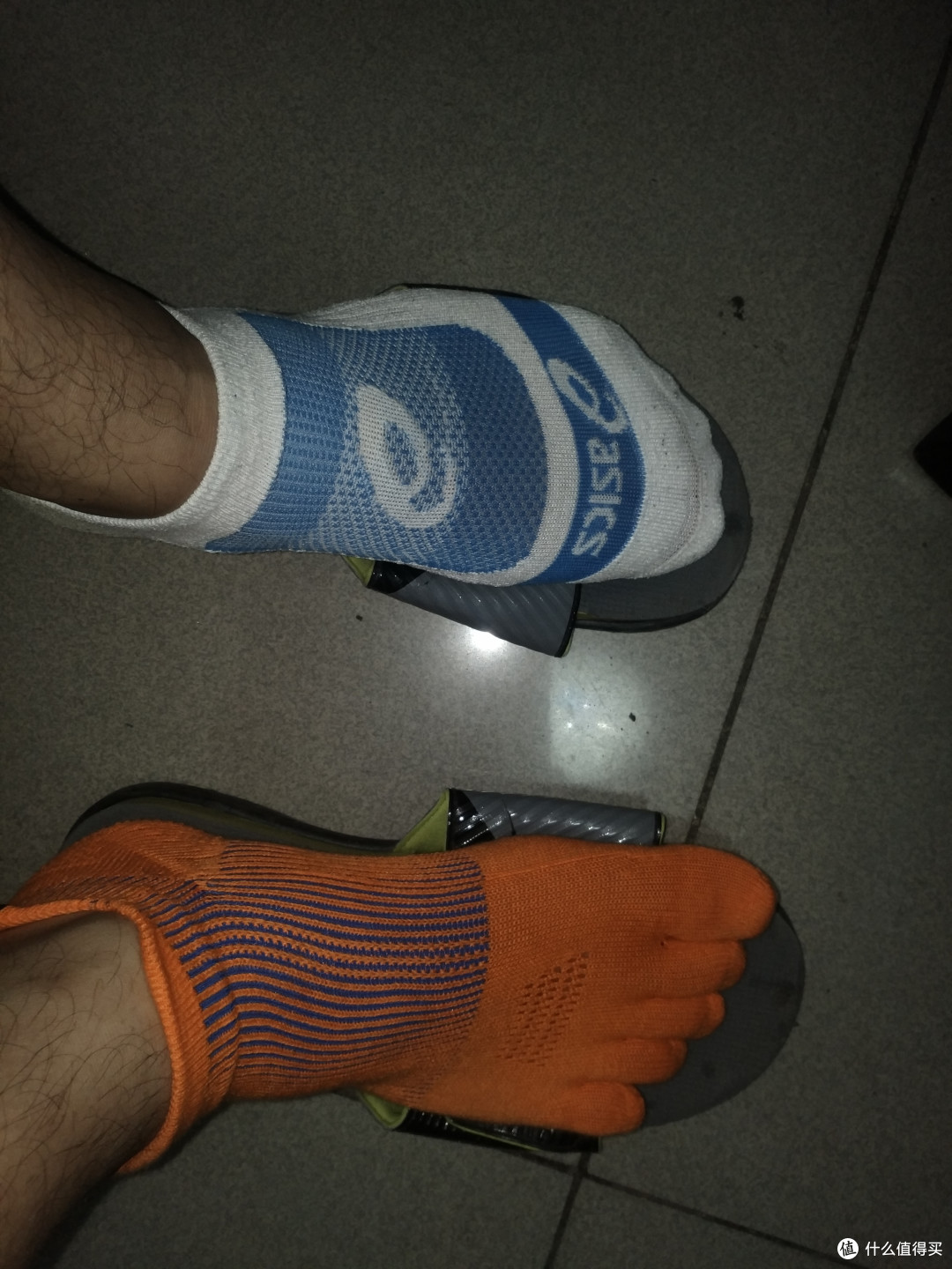 给脚戴上手套，燃烧装备实验室压力五指袜众测简评
