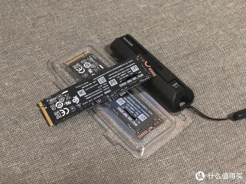 当我家真正的资料中心第二台群晖，遇上英特尔 760P NVME 固态硬盘