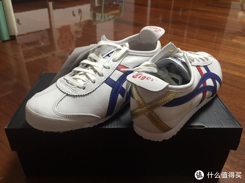 第一篇晒单：Onitsuka Tiger 鬼冢虎 Mexico66 烫金 运动休闲鞋