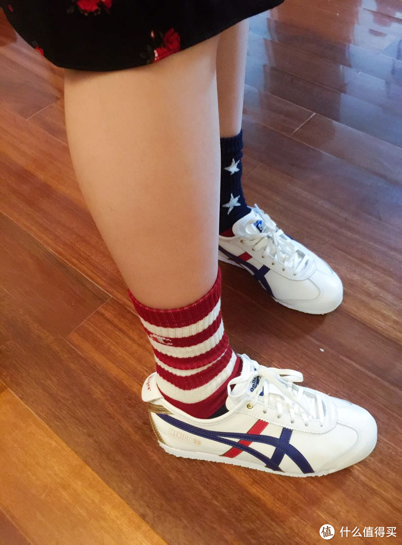 第一篇晒单：Onitsuka Tiger 鬼冢虎 Mexico66 烫金 运动休闲鞋