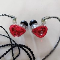 Ultimate Ears 18 Pro 耳机外观展示(重量|腔体|连接线)