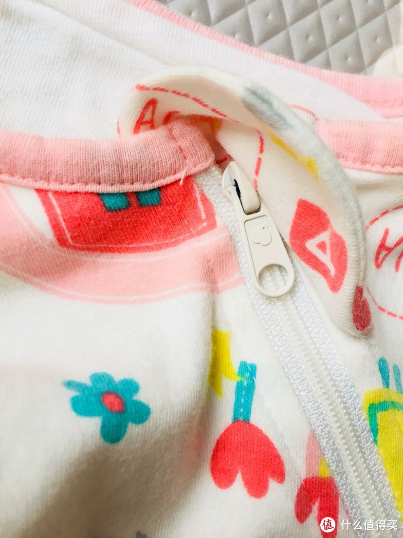 小宝宝穿衣学问大！24款0-1岁宝宝服饰点评及经验分享！
