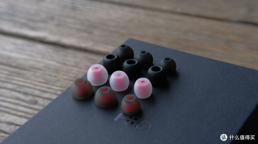 覆盖全部使用场景的HIFI耳机套装-FiiO 飞傲 F9