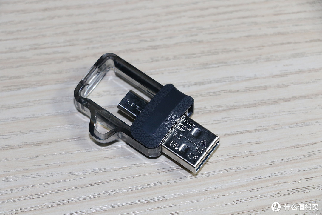 妈妈一学就会用的：SanDisk 闪迪 64GB OTG USB3.0 闪存盘